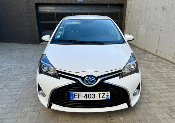 Toyota Yaris cena 43000 przebieg: 28300, rok produkcji 2016 z Góra małe 562